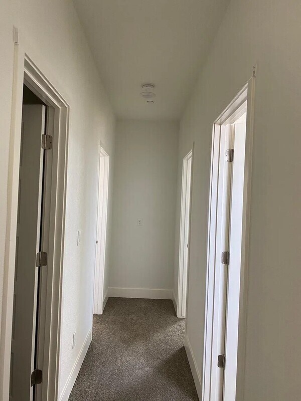 Building Photo - 2454 Fidalgo Wy