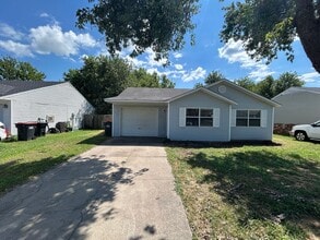 Building Photo - Charming 3 Bedroom, 2 Bath Home in the Hea...