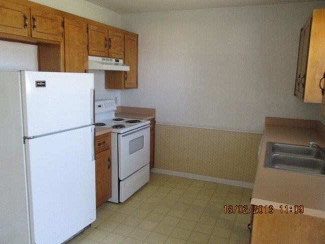 Building Photo - 208 Sorrell Dr