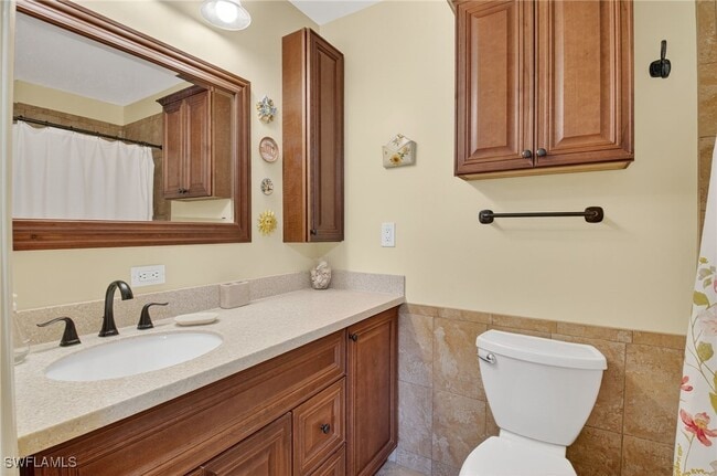 Building Photo - 572 High Point Dr