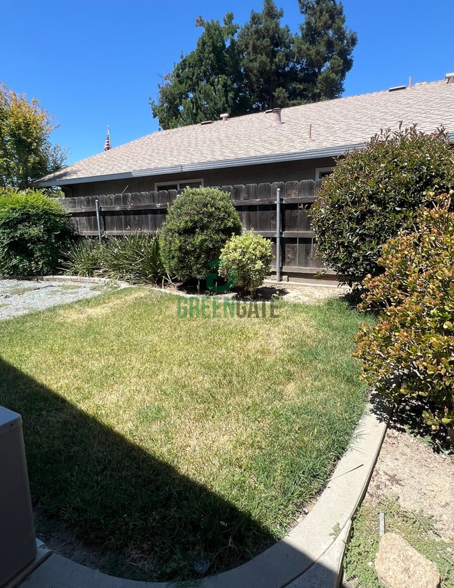 Building Photo - 3901 Setrok Ct