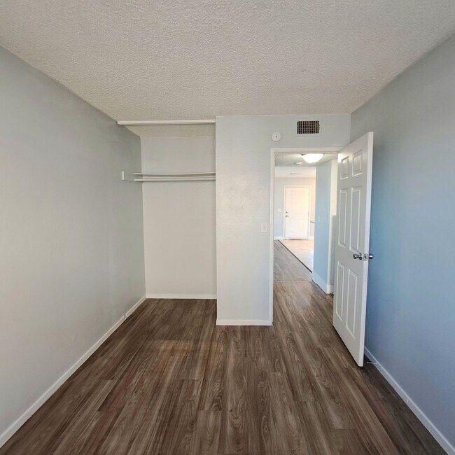 Building Photo - 152 Judy Ln
