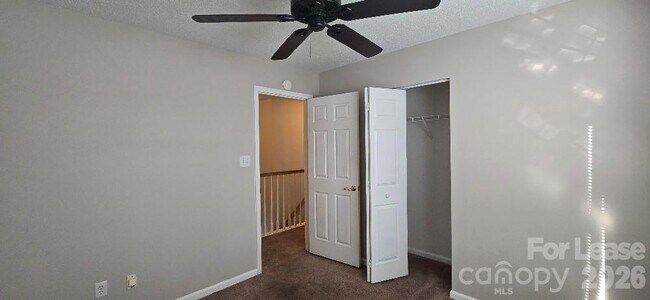 Building Photo - 14109 Southbridge Forest Dr