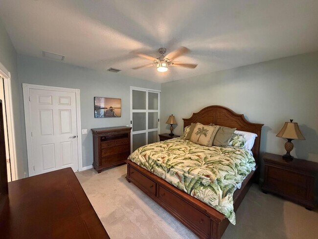 Building Photo - 223 Soriano Dr