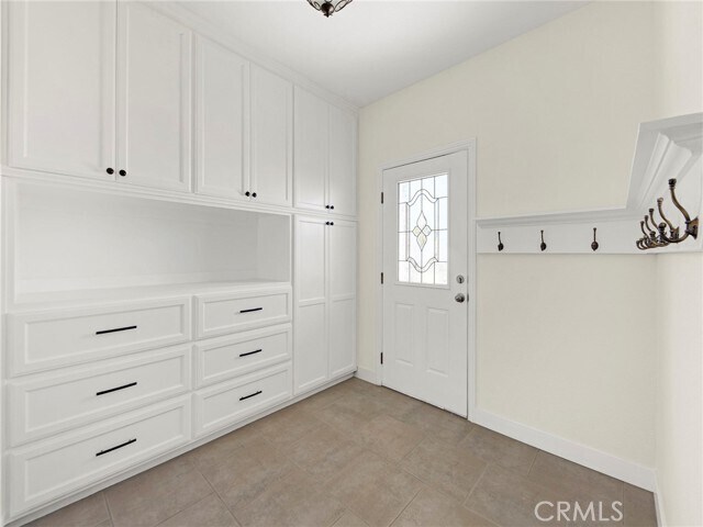 Building Photo - 2575 Rale Dr
