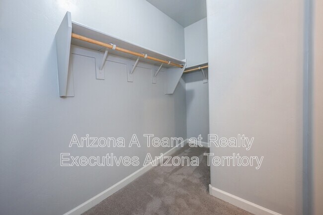 Building Photo - 9404 W Gambel Oak Ln