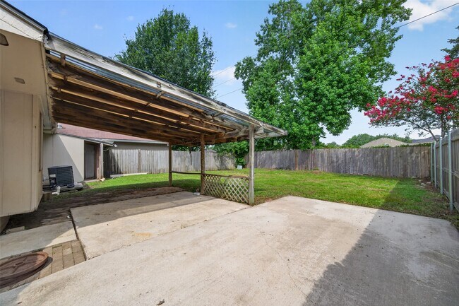 Building Photo - 2403 Autumn Springs Ln