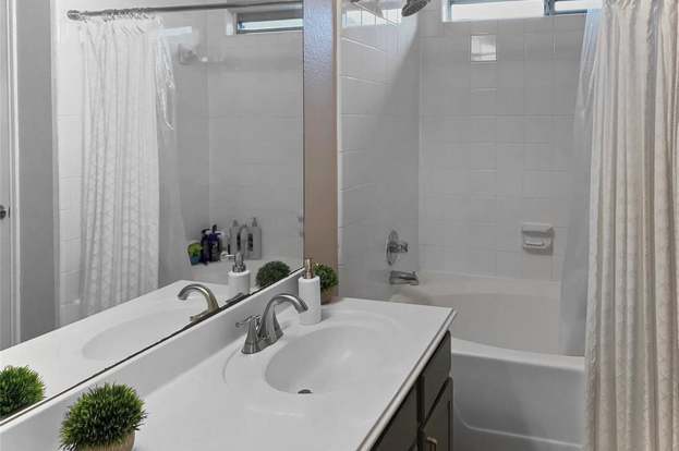 Building Photo - 21235 Bending Green Way