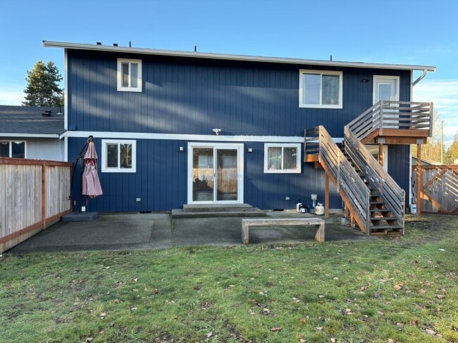 Building Photo - 9020 9th Pl SE