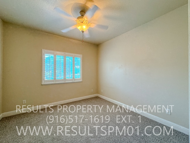 Building Photo - Lovely 3 bedroom in great location