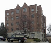 Building Photo - 2552 Madison