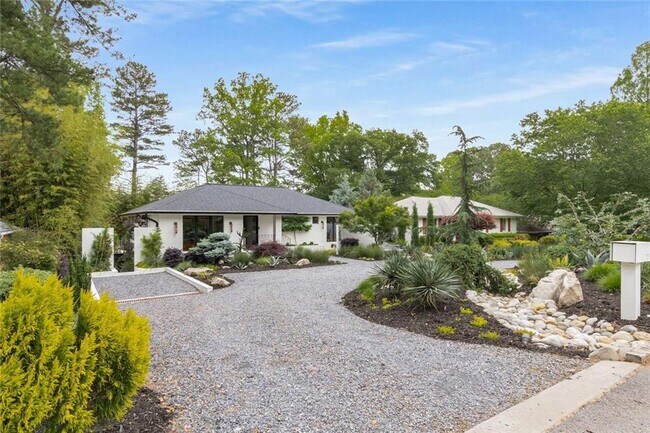 Building Photo - 1258 Mayfair Dr NE