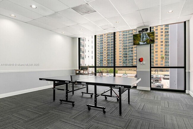 Building Photo - 2401 S Ocean Dr