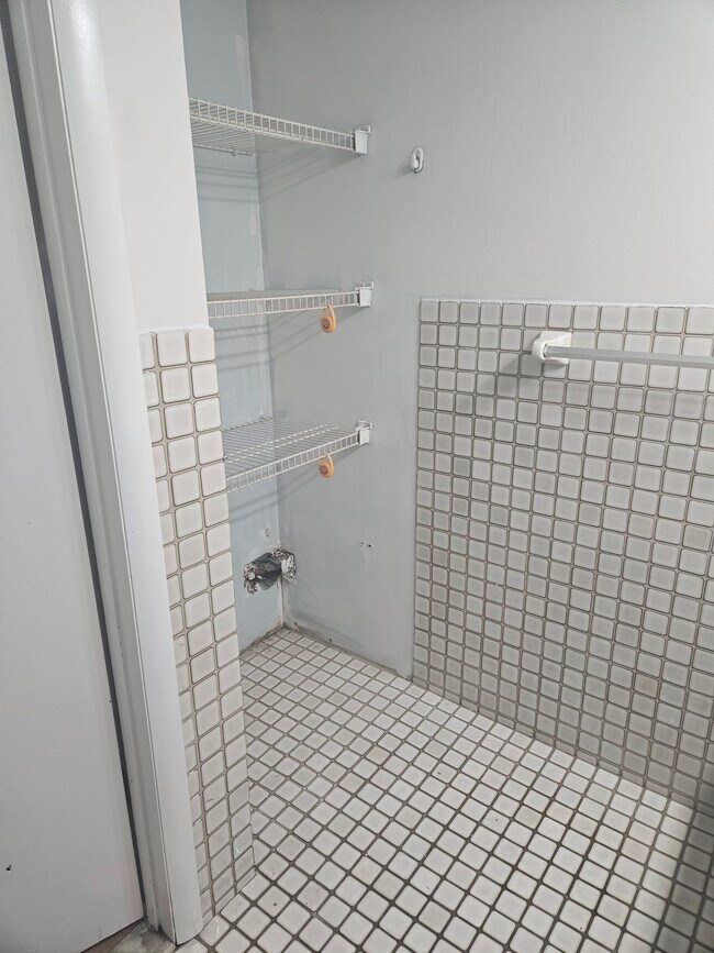 Building Photo - 118 Brandy Ln