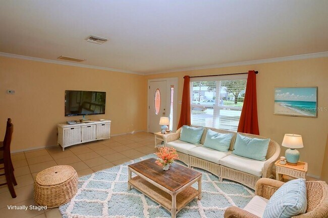 Building Photo - 468 Limewood Ave