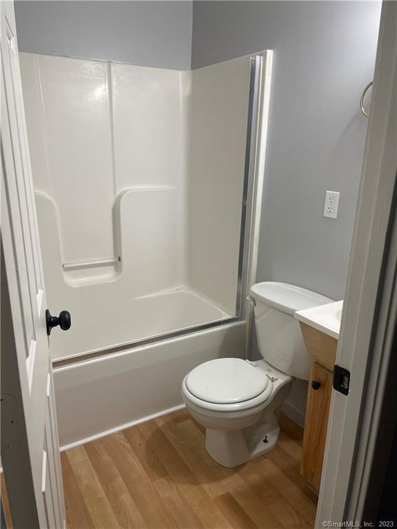 Building Photo - 83 Midway Oval