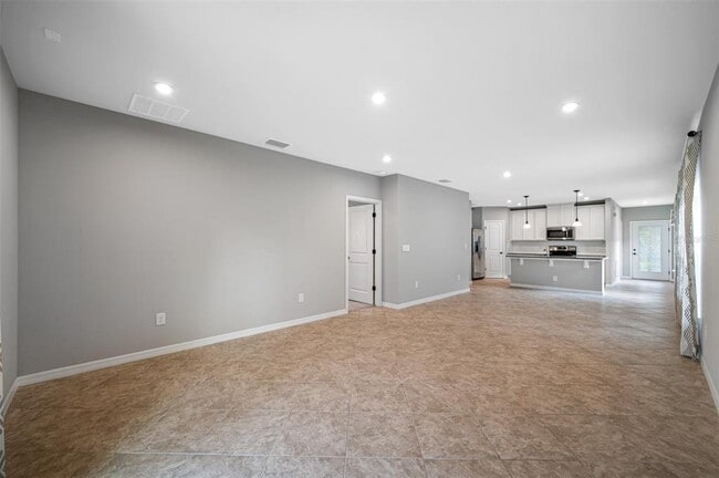 Building Photo - 11230 High Noon Trl