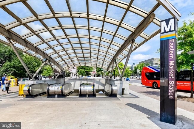 Building Photo - 1302 East Capitol St NE