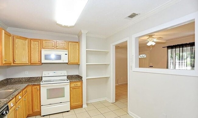 Building Photo - 5330 Athena Dr