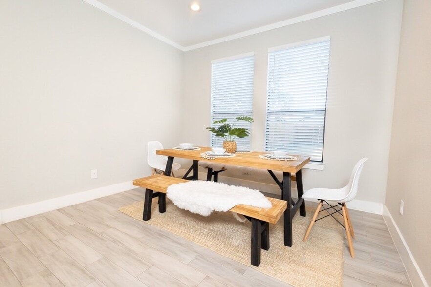 Building Photo - 4001 Abilene St