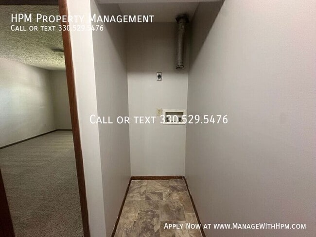 Building Photo - 2357 Ansley St