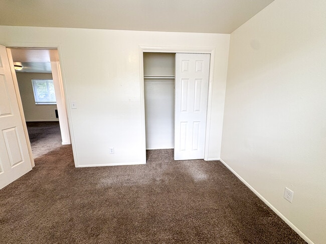 Building Photo - 359 S 150 W