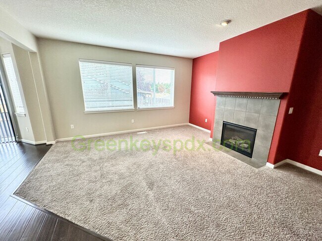 Building Photo - Gorgeous 3-Bedroom 2.5-Bathroom House with...
