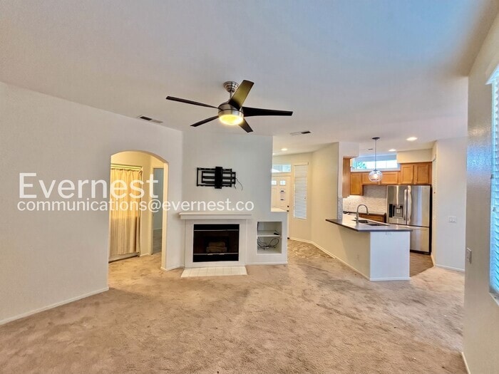 Building Photo - 10796 Sabre Hill Dr