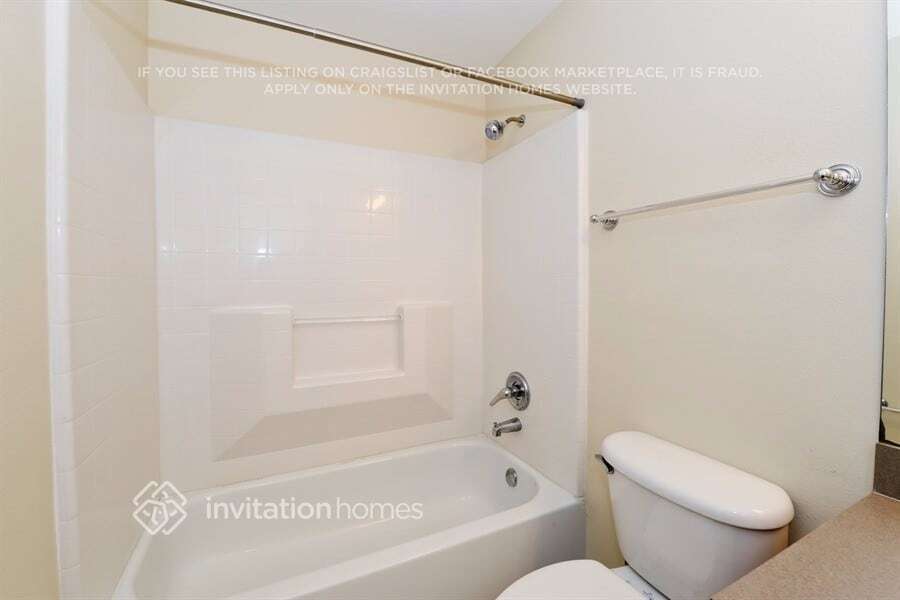 Building Photo - 8514 Queen Brooks Ct