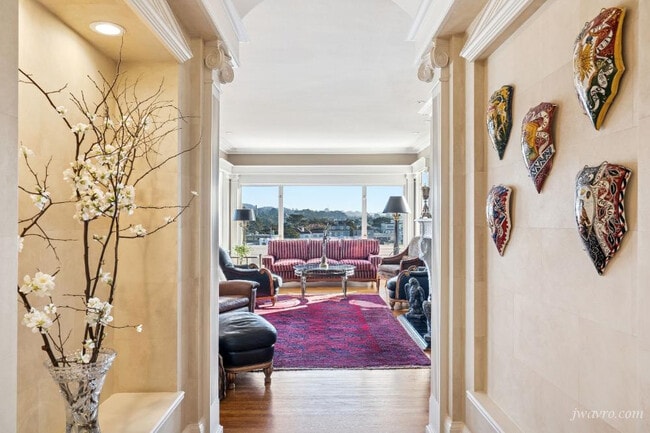 Building Photo - 155 24th Ave