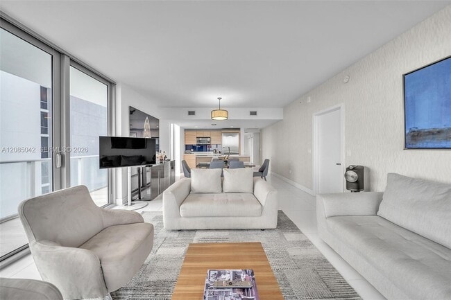 Building Photo - 16385 Biscayne Blvd