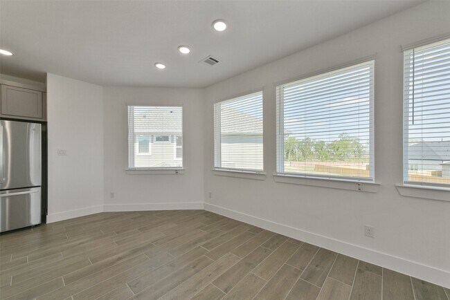 Building Photo - 1446 Shaded Rock Dr