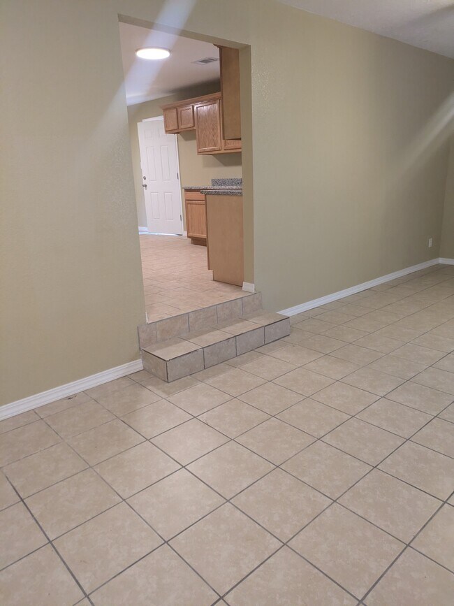 Building Photo - 132 Torreon Dr