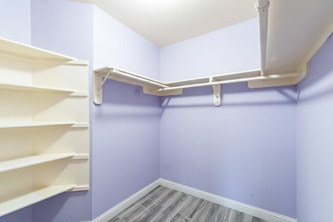Building Photo - 12819 Wisteria Park Dr