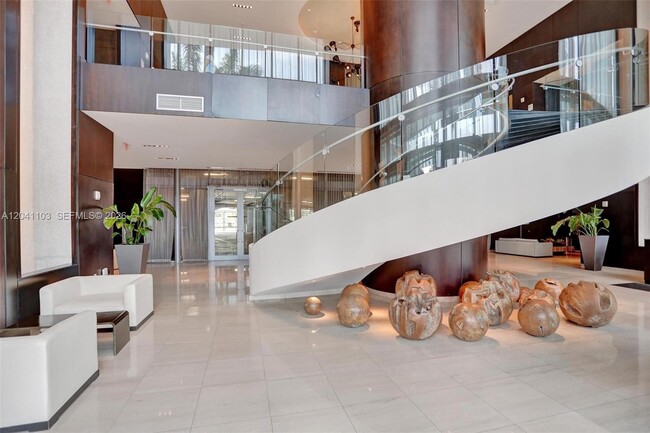 Building Photo - 900 Biscayne Blvd