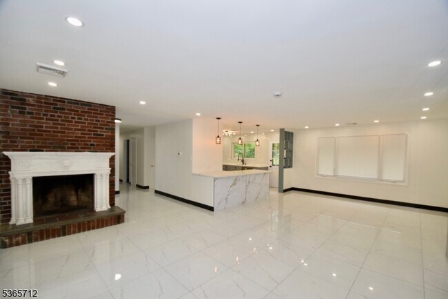 Building Photo - 53 Pine Grove Rd