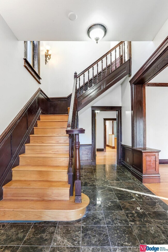 Building Photo - 2210 Wirt St