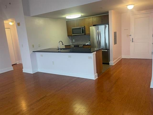 Building Photo - 88 Morgan St