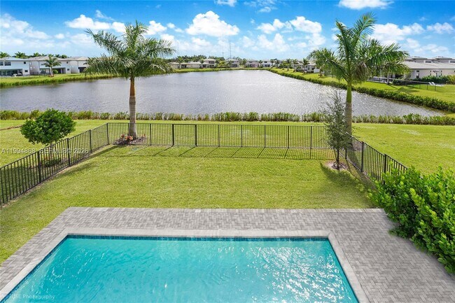 Building Photo - 8095 Crystal Downs Ave