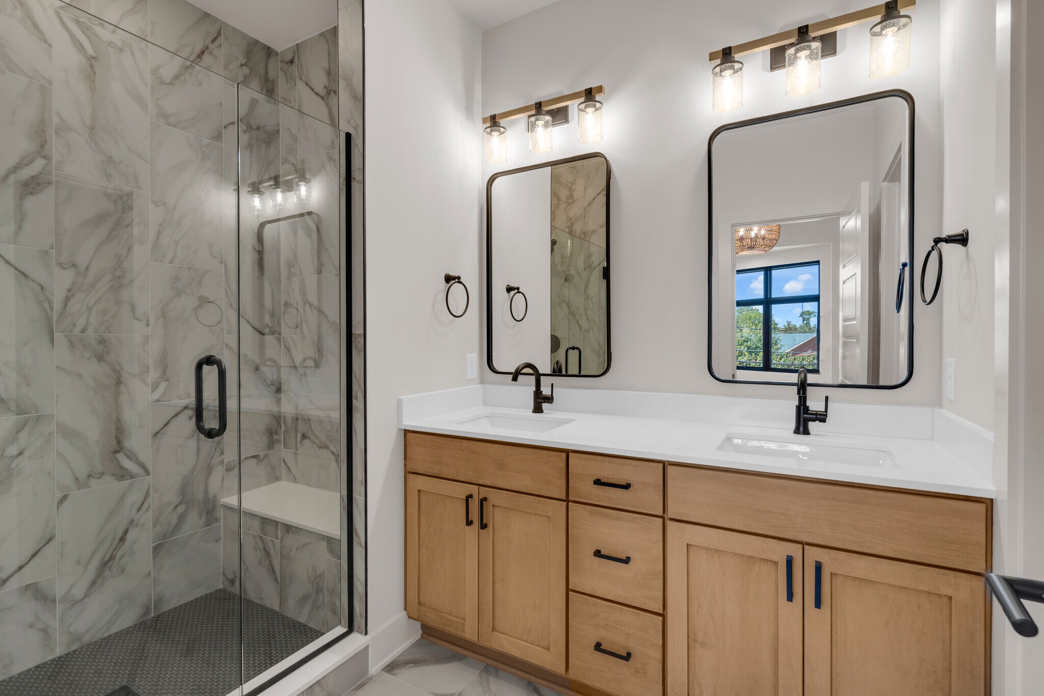 master bath - 671 E 16th St