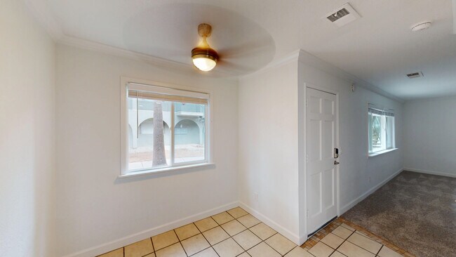 Building Photo - 18185 Happy Ln