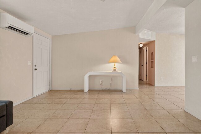 Building Photo - ~Designer Desert Retreat~