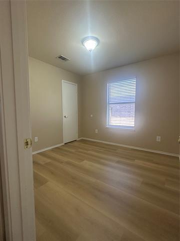 Building Photo - 436 Longshore Dr