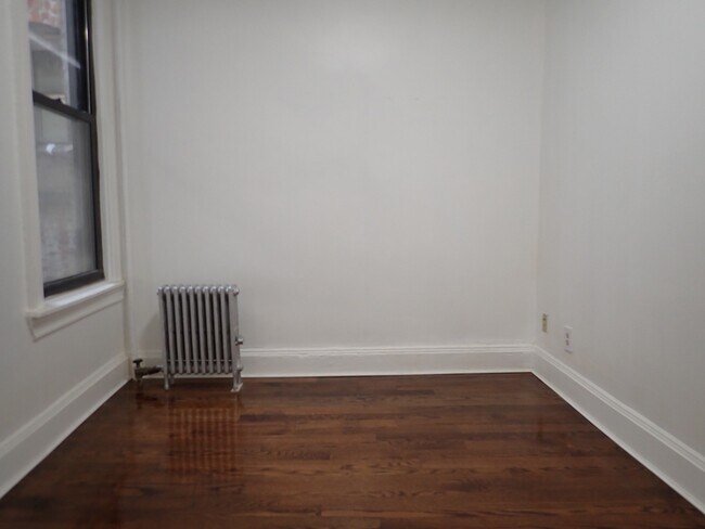 Building Photo - 1559 Eastern Pkwy