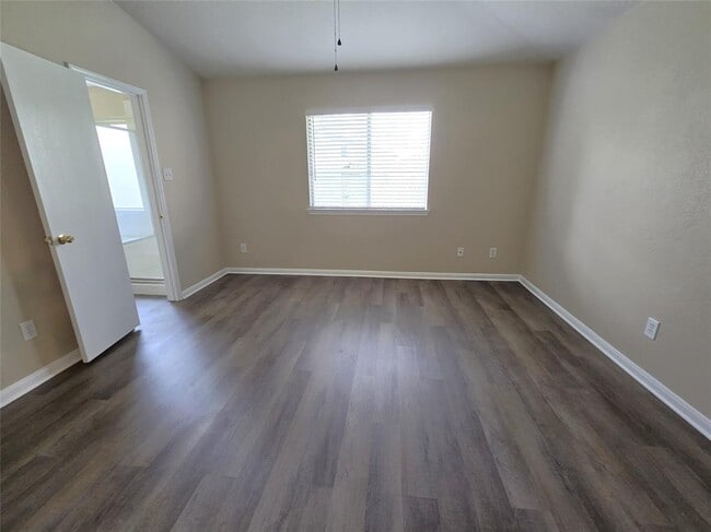 Building Photo - 4919 Siros Isle Ct