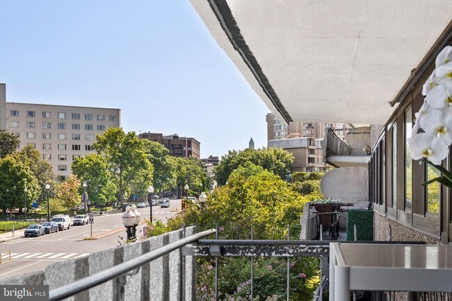 Building Photo - 2510 Virginia Ave NW