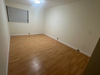 Building Photo - 1608 Jarvis Ave