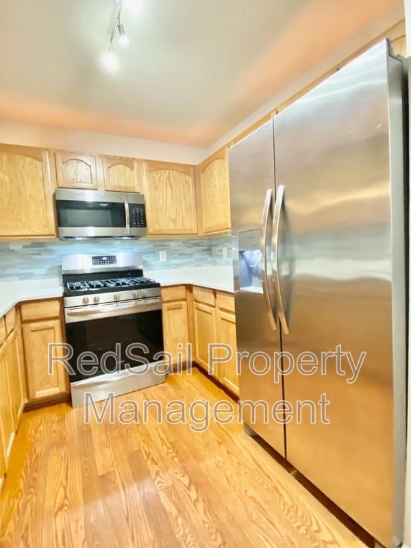Building Photo - 144 River Walk Ct