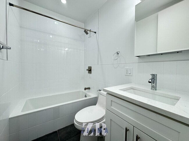 Building Photo - 1252 Flatbush Ave