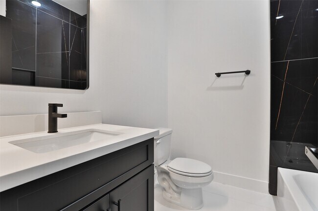 Building Photo - 8109 Bigwood St